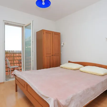 789a Apartment *